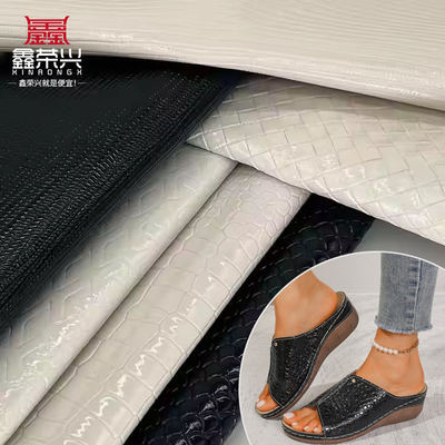 PVC پوست مصنوعی کیف تلفن مبلمان صنایع دستی سبک برجسته درخشان درخشان با ویژگی کشش پوشش ضد آب برای مبل