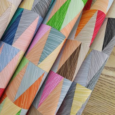 0.8mm رنگارنگ طراحی هندسی پوست PVC برای کیف دستی جعبه بسته بندی جعبه تلفن استفاده از تزئینات