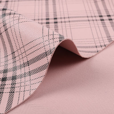 کیسه های پرتاب شده با رنگ های پلاک شده و پرتاب شده از پارچه های پوسته ای از چرم ساختگی