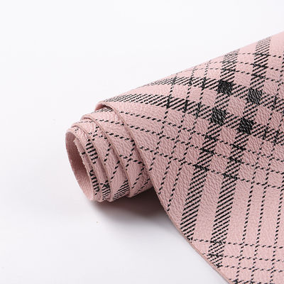 کیسه های پرتاب شده با رنگ های پلاک شده و پرتاب شده از پارچه های پوسته ای از چرم ساختگی