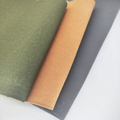 پارچه چرم مصنوعی جیر تقلیدی میکروفایبر PU ضد آب کشسان برای کفش های فضای باز، کیف، دستکش، کوسن