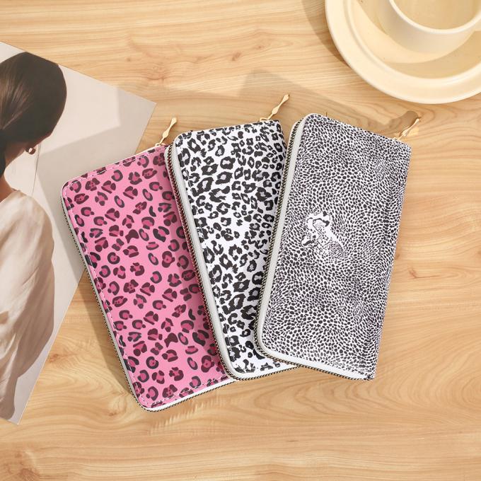 عمده فروشی Pvc Leopard چاپ شده پوست مصنوعی مصنوعی برای کیسه لپ تاپ تلفن پوسته میز تشک پارچه چرم جعلی 17