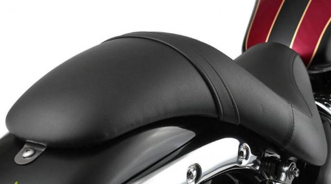 چرم مصنوعی مقاوم در برابر سایش PVC برای روکش صندلی خودرو 15